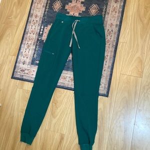 Figs Zamora hunter green scrubs pants